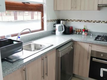 Se vende casa en Pucon Condominio con Piscina, quincho y areas verdes