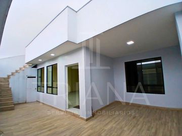 CASA NUEVA A ESTRENAR EN VENTA EN SANTO DOMINGO - URB JARINDES DEL NORTE