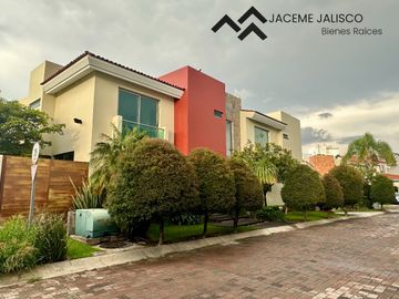 Casa en Venta Zapopan Coto Puerta del Tule