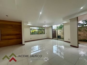 Casa en Venta Zapopan Coto Puerta del Tule