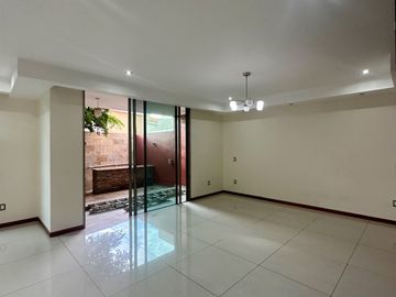 Casa en Venta Zapopan Coto Puerta del Tule