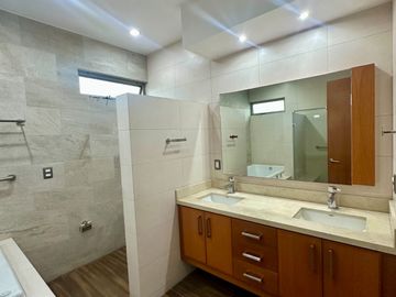 Casa en Venta Zapopan Coto Puerta del Tule