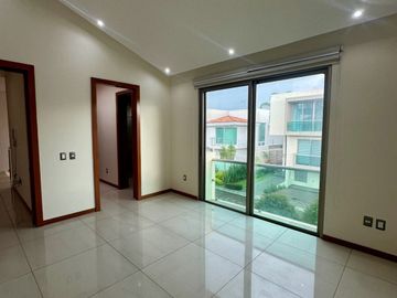 Casa en Venta Zapopan Coto Puerta del Tule