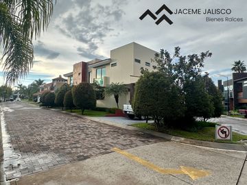 Casa en Venta Zapopan Coto Puerta del Tule