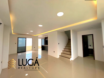 Casa nueva por estrenar con amplio patio en venta sector Los Gavilanes, Manta, Ecuador