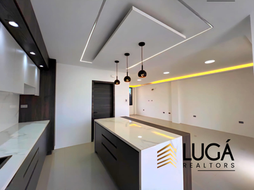 Casa nueva por estrenar con amplio patio en venta sector Los Gavilanes, Manta, Ecuador