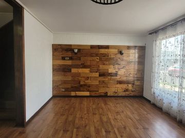Venta De Casa En Independencia Condominio Los Otoñales. Puente Alto