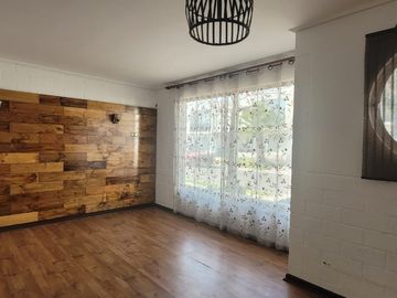 Venta De Casa En Independencia Condominio Los Otoñales. Puente Alto