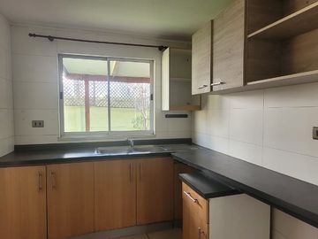 Venta De Casa En Independencia Condominio Los Otoñales. Puente Alto