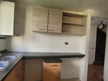 Venta De Casa En Independencia Condominio Los Otoñales. Puente Alto