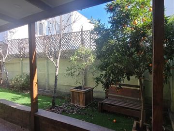 Venta De Casa En Independencia Condominio Los Otoñales. Puente Alto