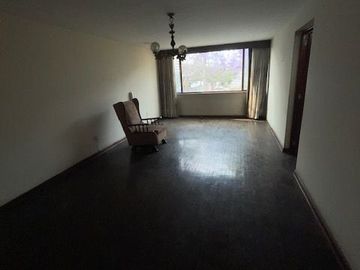 SE VENDE CASA EN LIMA, DISTRITO DE MIRAFLORES, LIMA, PERU