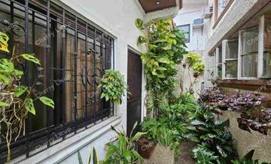 For Sale Bungalow House
@Matahimik St UP VILLAGE Quezon City