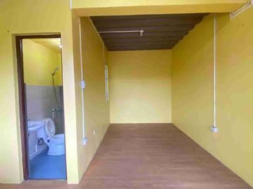6-DOOR APPARTMENT NEAR SLEX CARMONA FOR SALE