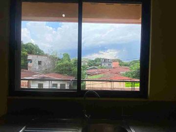 6-DOOR APPARTMENT NEAR SLEX CARMONA FOR SALE