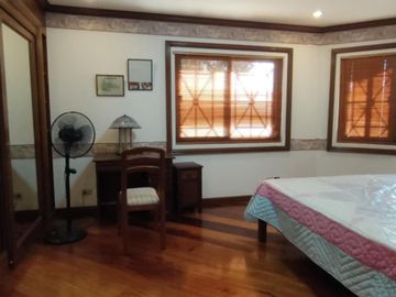 House & Lot in Buenavista Hills Tagaytay for SALE! Floor Area: 1,200 sqm Lot Area: 1,100 sqm at 40M