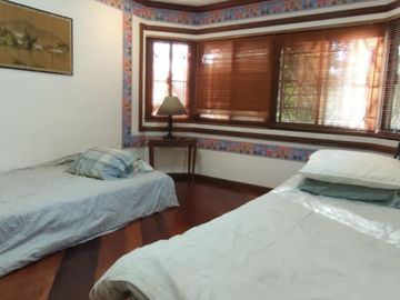 House & Lot in Buenavista Hills Tagaytay for SALE! Floor Area: 1,200 sqm Lot Area: 1,100 sqm at 40M
