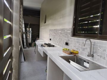 House with POOL in Tagaytay Country Homes 1 for SALE for 17M! RENT for 60k per month