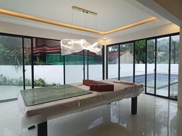 House with POOL in Buenavista Hills 1 Tagaytay for SALE for 25M! for RENT 70k per month