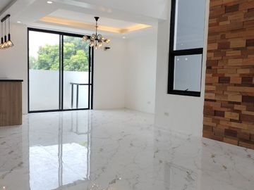 3-Storey House and Lot For Sale w/ 5 Bedroom and 3 Carport in Greenwoods Village Cainta-JV2