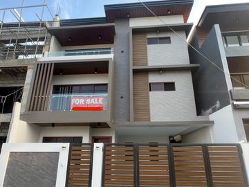 3-Storey Single Detached House w/ 6 Bedroom For Sale Located in Greenwoods Village Cainta-JV2