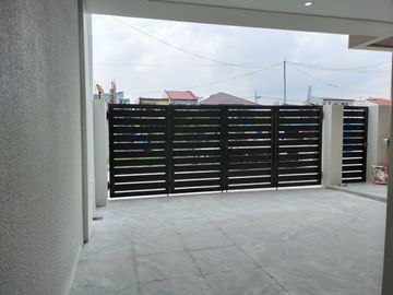3-Storey Single Detached House w/ 6 Bedroom For Sale Located in Greenwoods Village Cainta-JV2