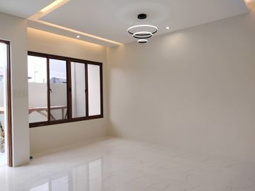 3-Storey Single Detached House w/ 6 Bedroom For Sale Located in Greenwoods Village Cainta-JV2