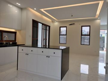 3-Storey Single Detached House w/ 6 Bedroom For Sale Located in Greenwoods Village Cainta-JV2