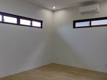 3-Storey Single Detached House w/ 6 Bedroom For Sale Located in Greenwoods Village Cainta-JV2