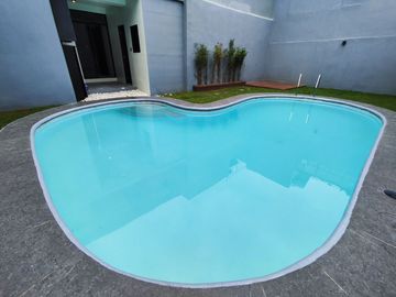 Townhouse For Sale in Greenwoods Village-MC