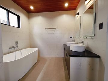 Townhouse For Sale in Pasig City-MC