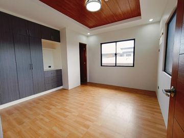 Townhouse For Sale in Pasig City-MC