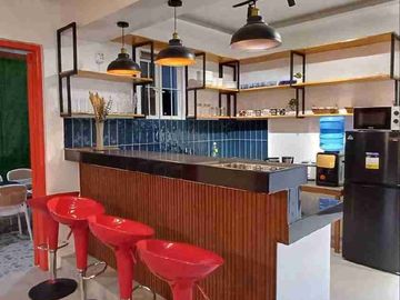 4BEDROOM COZY & STYLISH HOUSE WITH DIPPING POOL IN TAGAYTAY FOR SALE