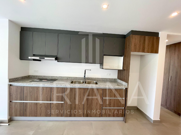 CASA EN VENTA EN CUMBAYÁ