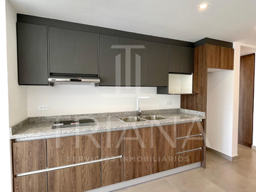 CASA EN VENTA EN CUMBAYÁ