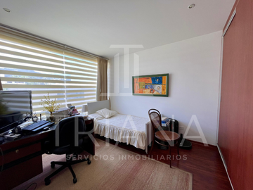 CASA EN VENTA EN CUMBAYÁ