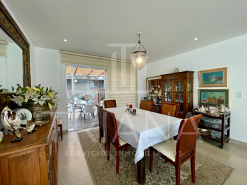 CASA EN VENTA EN CUMBAYÁ