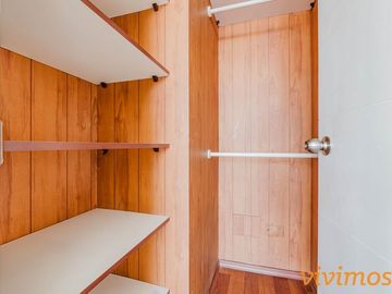 Encantador departamento de 1 dormitorio y 1 baño ubicado en barrio muy  conectado, cercano a Metro Irarrázaval