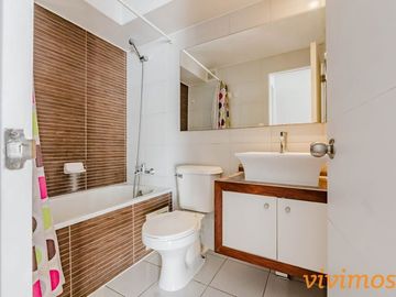 Encantador departamento de 1 dormitorio y 1 baño ubicado en barrio muy  conectado, cercano a Metro Irarrázaval