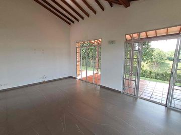 CASA CAMPESTRE EN RENTA CERRITOS PEREIRA.
