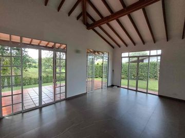 CASA CAMPESTRE EN RENTA CERRITOS PEREIRA.