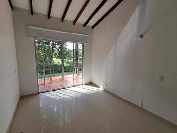 CASA CAMPESTRE EN RENTA CERRITOS PEREIRA.