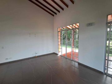 CASA CAMPESTRE EN RENTA CERRITOS PEREIRA.