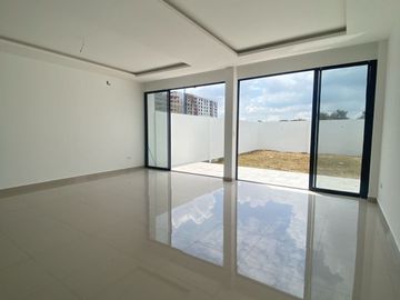Casa en venta, Urb. tornero del rio, vía Samborondón