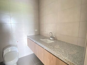 Casa en venta, Urb. tornero del rio, vía Samborondón