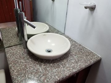 EN VENTA CASA CUMBAYA LUMBISI 170M2 $181500 VISTA ATICO ADICIONAL