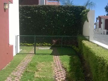 EN VENTA CASA CUMBAYA LUMBISI 170M2 $181500 VISTA ATICO ADICIONAL