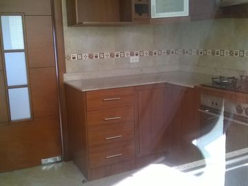 EN VENTA CASA CUMBAYA LUMBISI 170M2 $181500 VISTA ATICO ADICIONAL