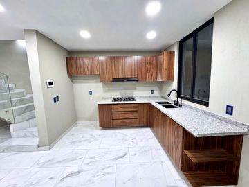 Casa en venta en Zimalta, Tlaquepaque