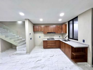 Casa en venta en Zimalta, Tlaquepaque